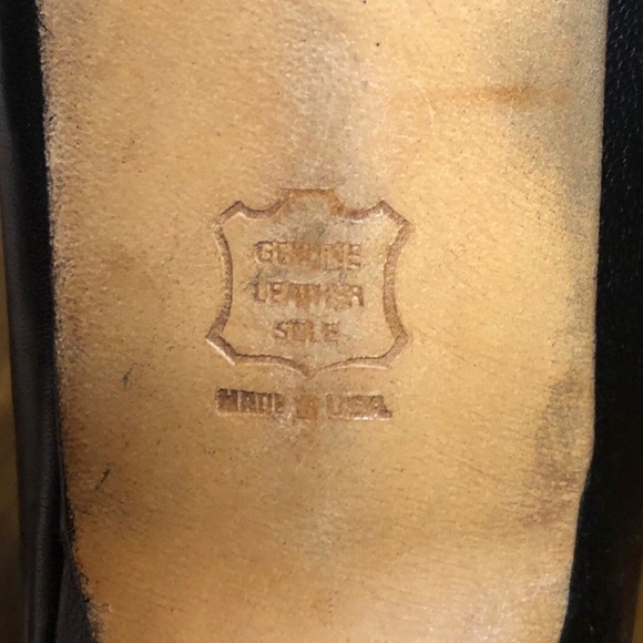 black vintage genuine leather kitten heels size 9.5 narrow - Picture 3 of 4